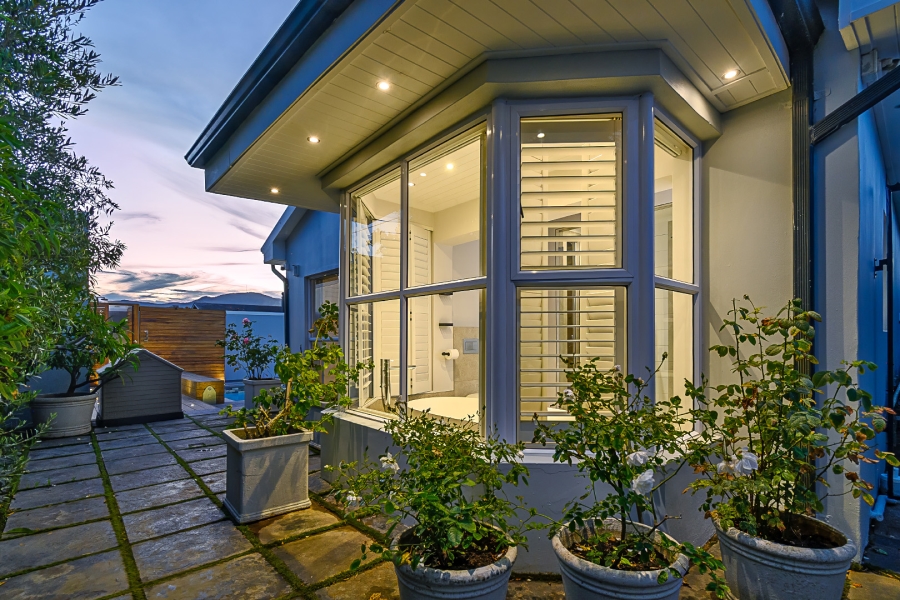 5 Bedroom Property for Sale in Southfield Western Cape